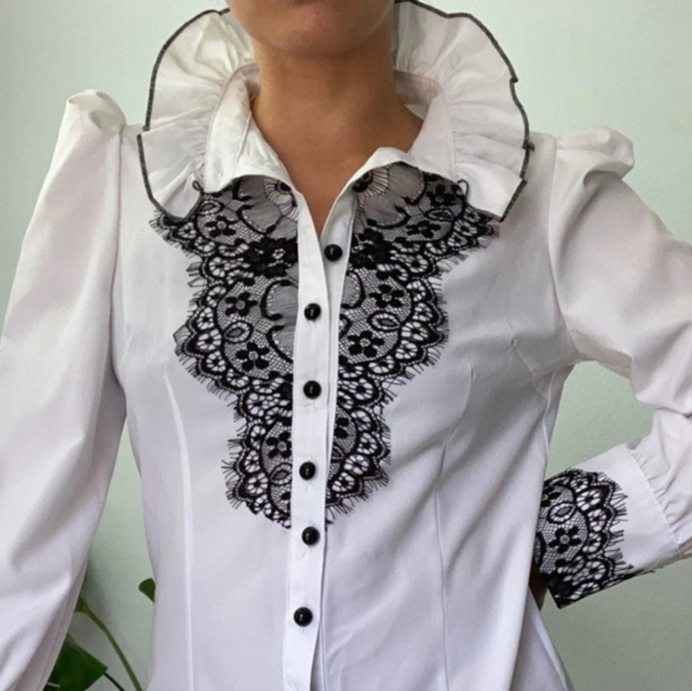 Vintage White Black Blouse